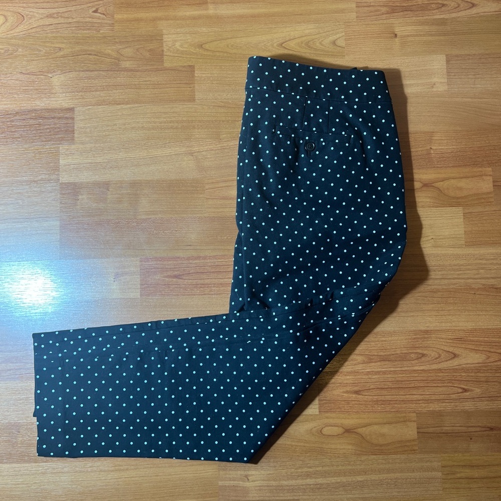 LOFT Women’s Navy and White Polka Dot Slacks